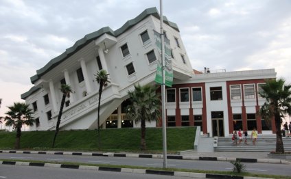 20 зданий, которые восстали