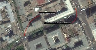 Зато в самых непонятных местах в Баку появляются подземные переходы. Ужасная ошибка. Это дорого,  это провоцирует людей нарушать правила,  это делает город недоступным.